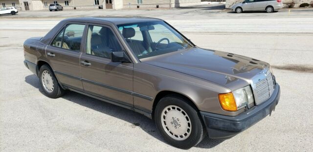 87 MERCEDES 300D DIESEL NO RUST PRICED TO SELL-NICE CAR 1987 Mercedes-Benz 300-Series