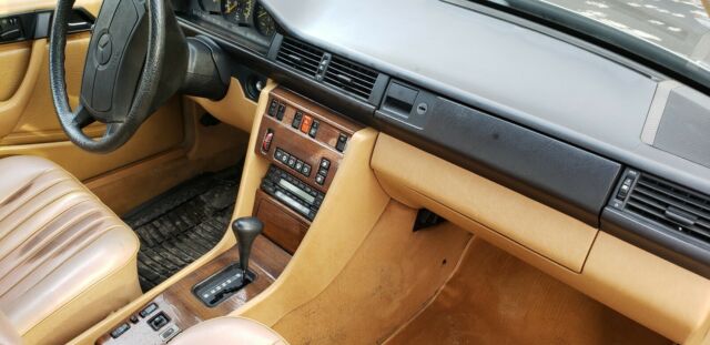 1987 Mercedes-Benz 300-Series - photo 11