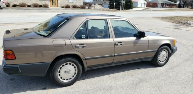 1987 Mercedes-Benz 300-Series - photo 5