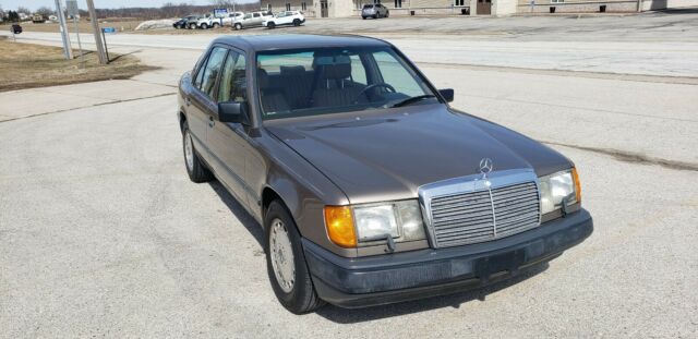 1987 Mercedes-Benz 300-Series - photo 7
