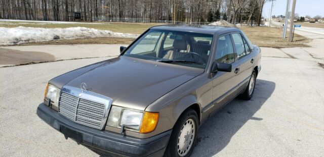 1987 Mercedes-Benz 300-Series - photo 9