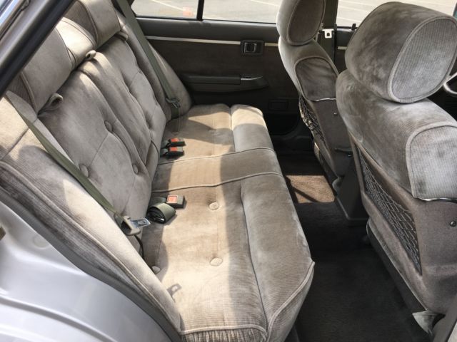 1987 Nissan Maxima - photo 9