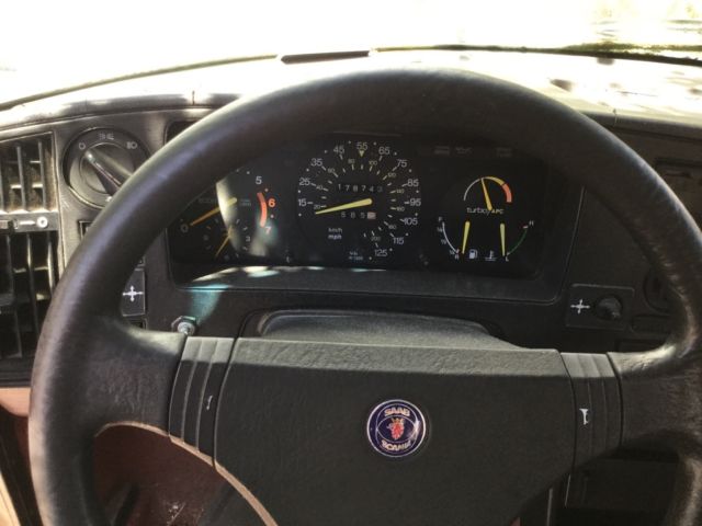 1987 Saab 900 - photo 8