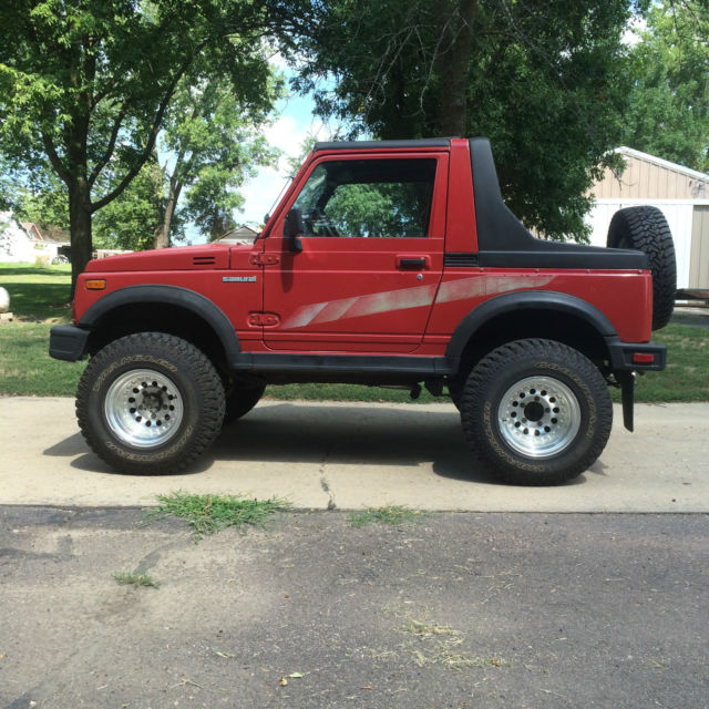87 Suzuki Samurai small lift 31's , 4x4 Off Road 99% rust free 1987 Suzuki Samurai LX