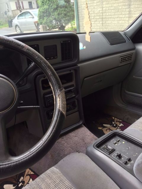 1987 Ford Thunderbird - photo 8