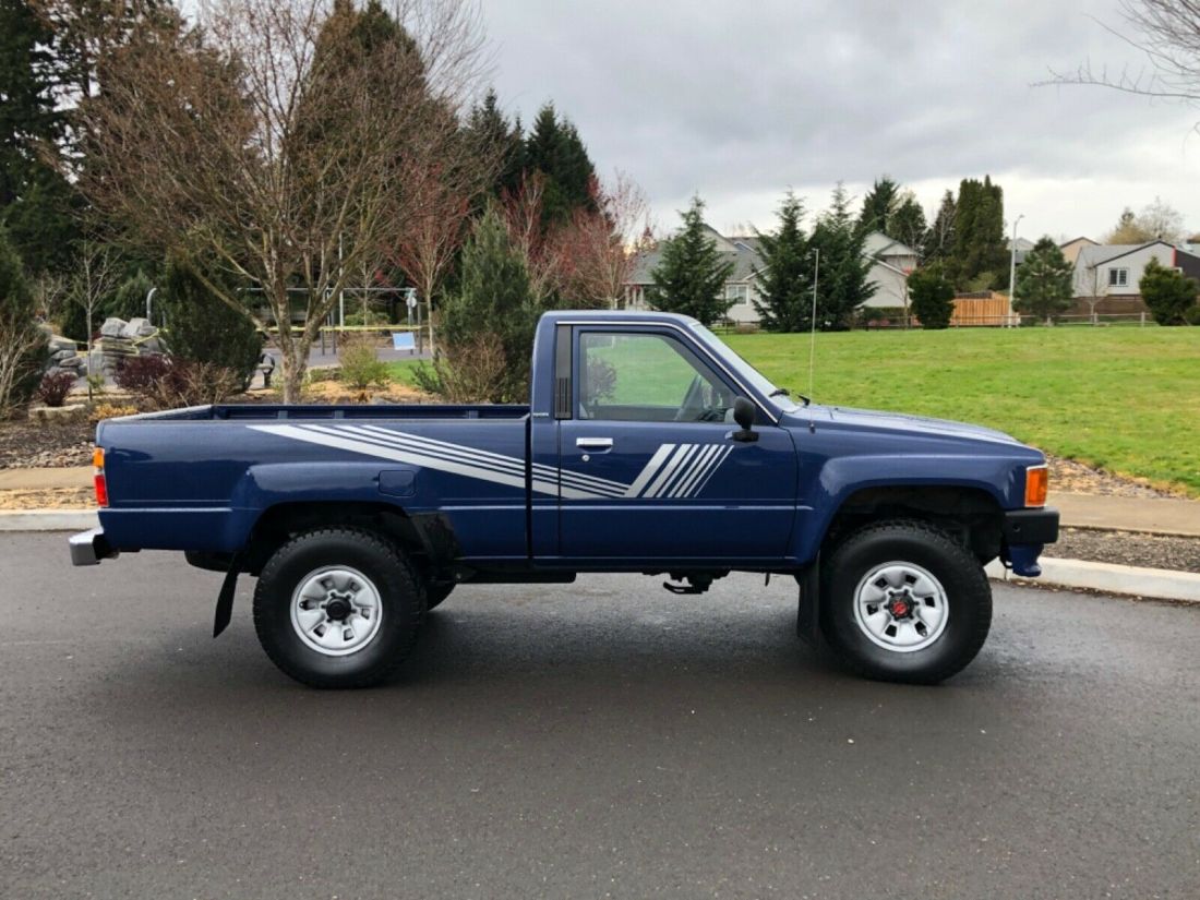 87 Toyota Pick Up 4x4 Truck Reg Cab 22R 5,Speed 178K Stunning Shape 1987 Toyota Pickup RN63 STD