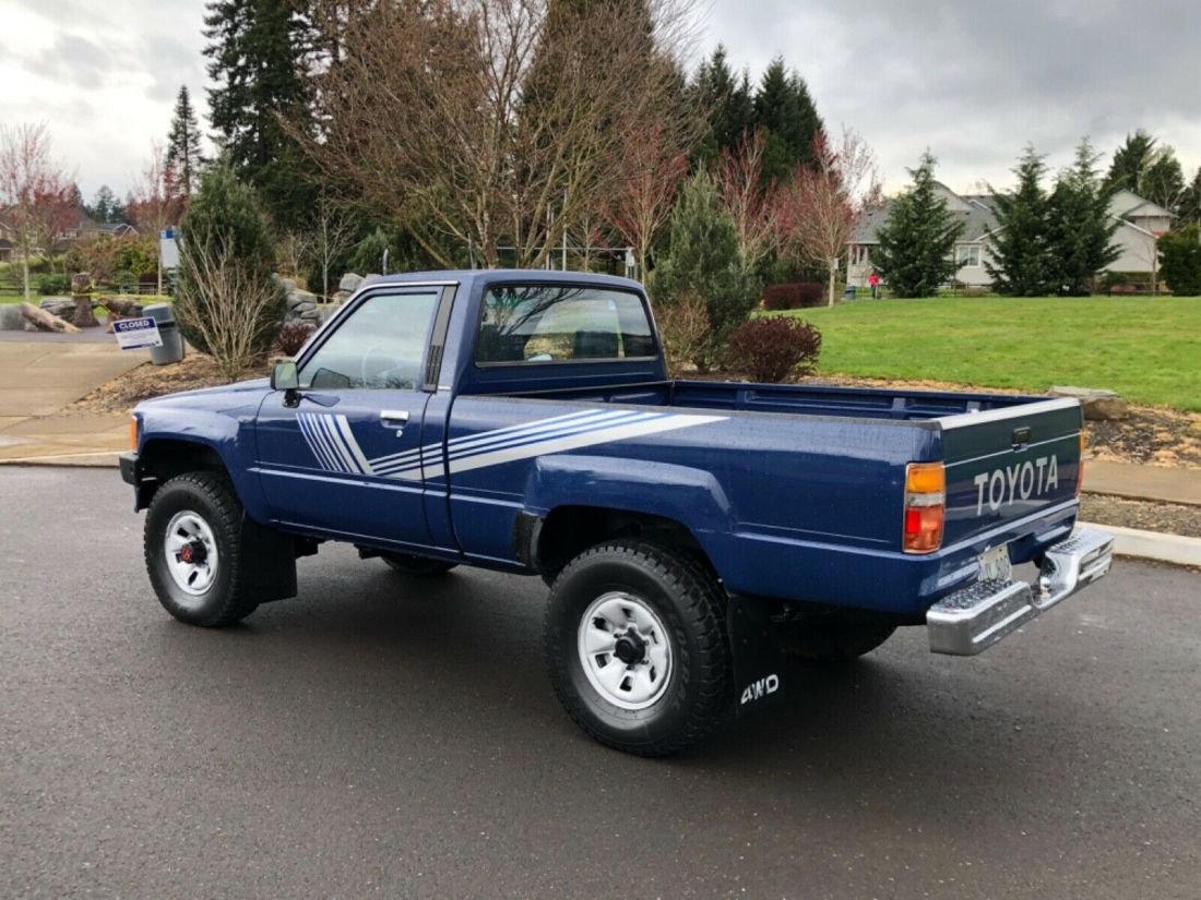 1987 Toyota Pickup RN63 STD - photo 3