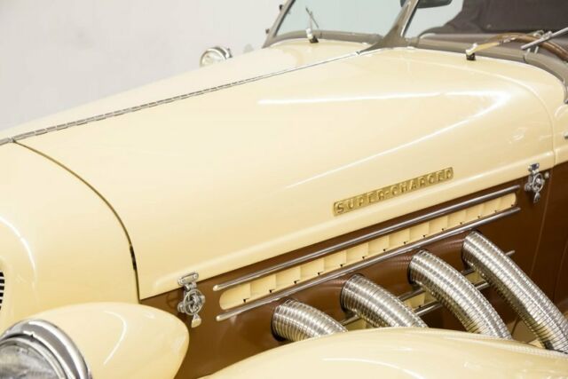1936 Cord 876 Boattail Phaeton by California Custom Coach - photo 13