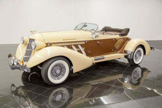 1936 Cord 876 Boattail Phaeton by California Custom Coach - photo 2