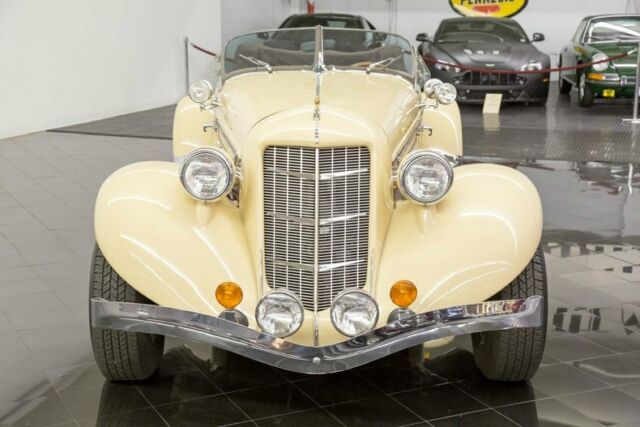 1936 Cord 876 Boattail Phaeton by California Custom Coach - photo 4