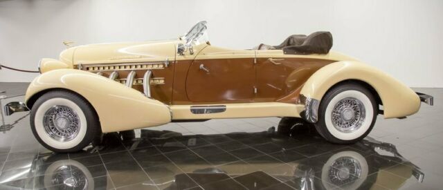 1936 Cord 876 Boattail Phaeton by California Custom Coach - photo 6