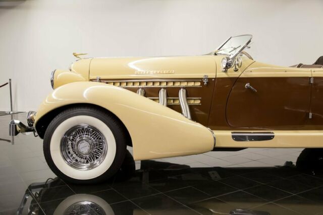1936 Cord 876 Boattail Phaeton by California Custom Coach - photo 7