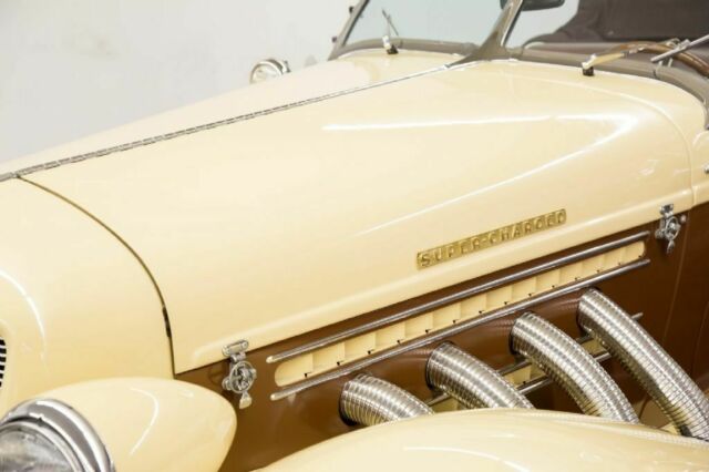 1936 Cord 876 Boattail Phaeton Replica by CCC -- - photo 11