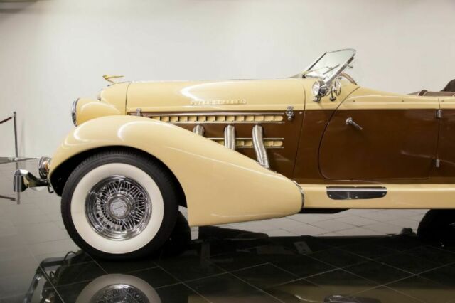 1936 Cord 876 Boattail Phaeton Replica by CCC -- - photo 7