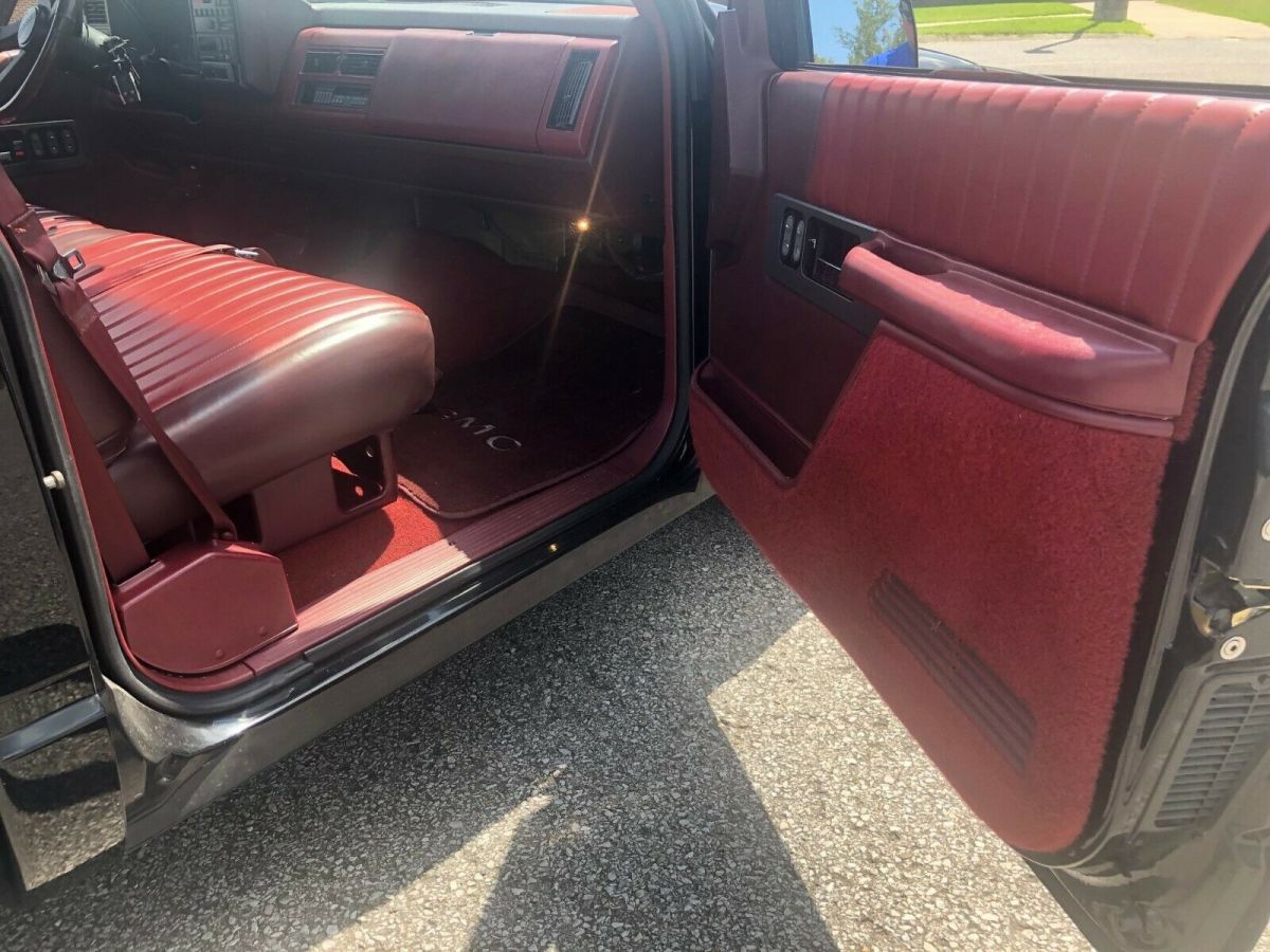 1990 GMC Sierra 1500 C/K1500 custom leather low miles cold a/c Rust Free - photo 13