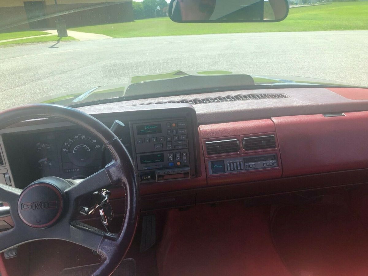 1990 GMC Sierra 1500 C/K1500 custom leather low miles cold a/c Rust Free - photo 6