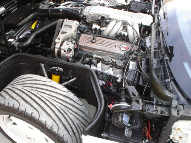 1988 Chevrolet Corvette - photo 2