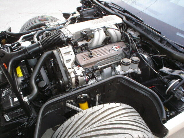 1988 Chevrolet Corvette - photo 3
