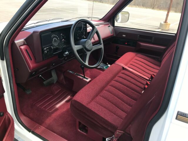 1988 Chevrolet C/K Pickup 2500 Silverado 1 Owner - photo 13