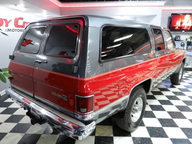 1988 Chevrolet Suburban - photo 3