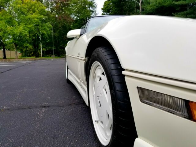 1988 Chevrolet Corvette 35th Anniversary Edition - photo 4