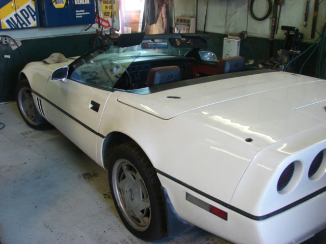 88 CORVETTE CHEV. RUNS AUTO DRIVE AIR LOW MILES WHITE CONVERTIBLE CAR CHEAP NICE 1988 Chevrolet Corvette CHEVROLET