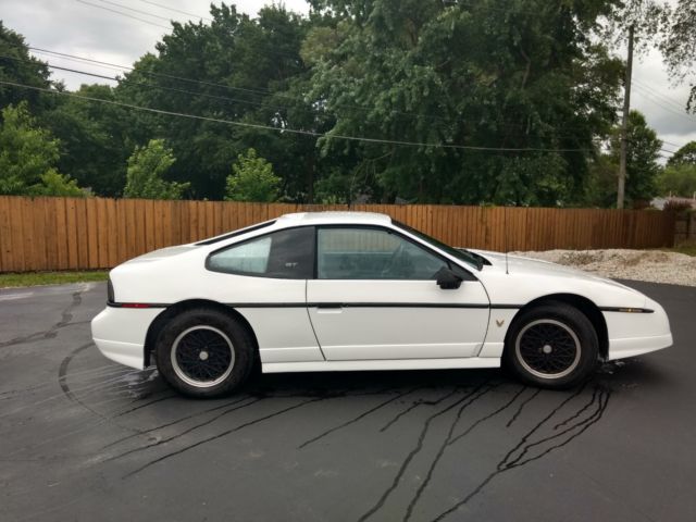 1988 Pontiac Fiero GT - photo 10