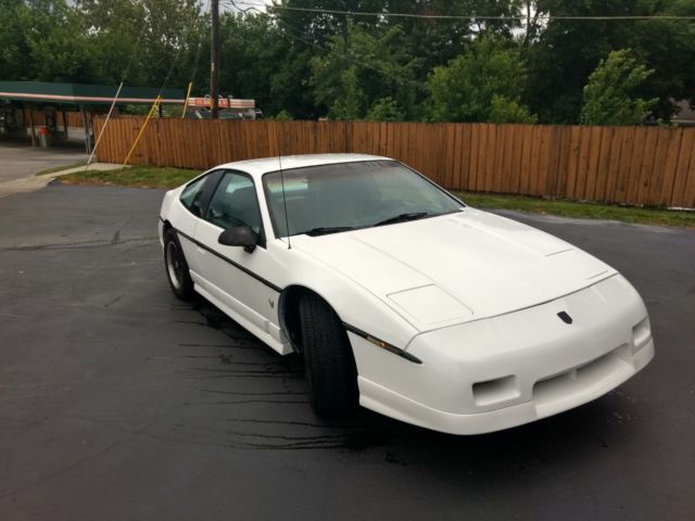 1988 Pontiac Fiero GT - photo 11