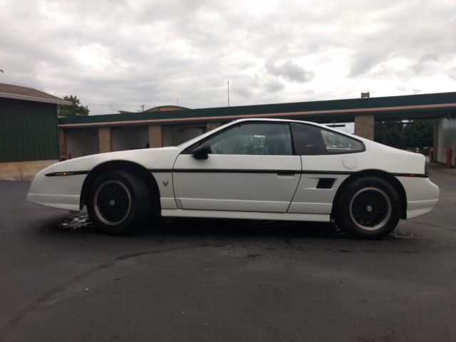 1988 Pontiac Fiero GT - photo 7