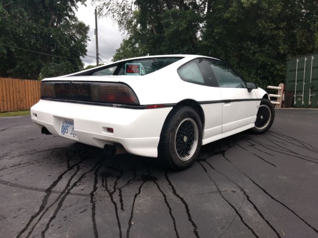 1988 Pontiac Fiero GT - photo 9
