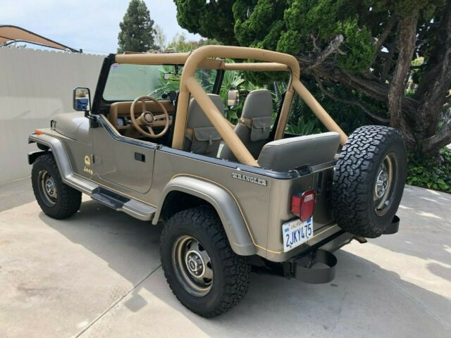 1988 Jeep Wrangler Sahara - photo 7