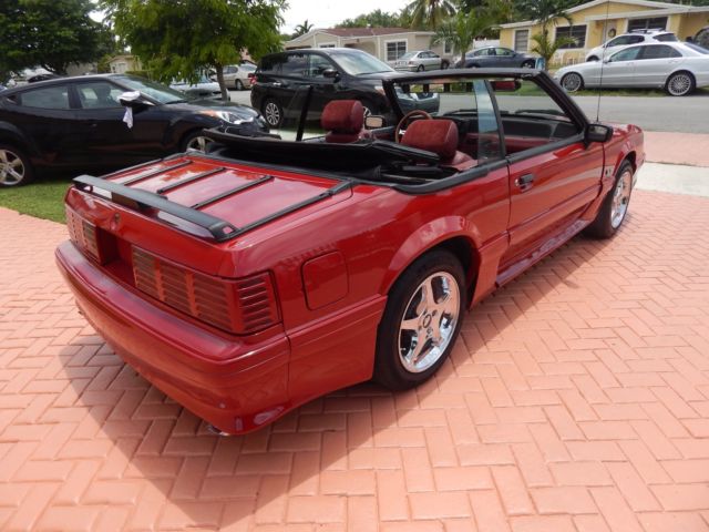 1988 Ford Mustang GT - photo 2