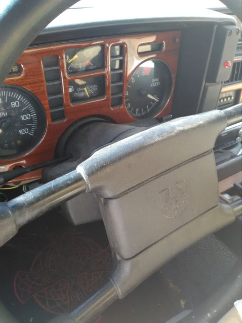 1988 Pontiac Fiero - photo 2