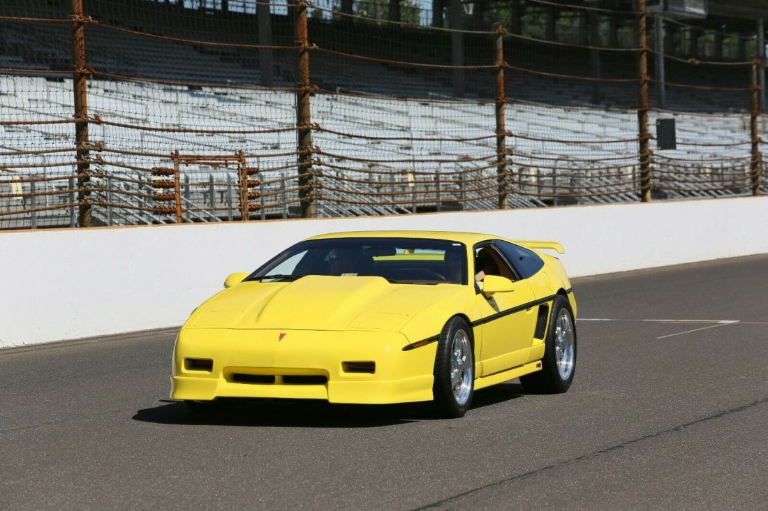1988 Pontiac Fiero GT - photo 11