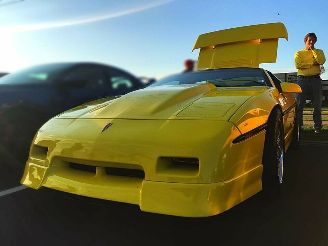 1988 Pontiac Fiero GT - photo 12