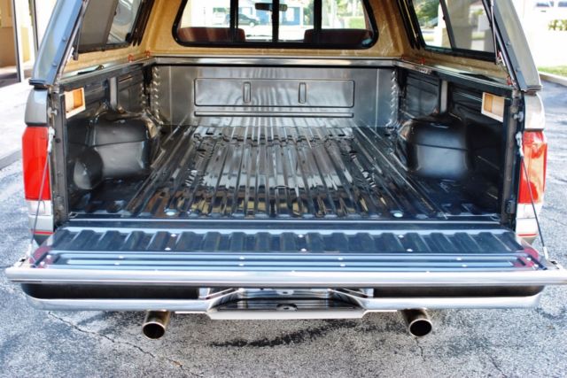 1989 Ford F-150 XLT Lariat 30k Original Miles Museum Quality Truck - photo 13