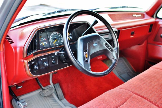 1989 Ford F-150 XLT Lariat 30k Original Miles Museum Quality Truck - photo 6