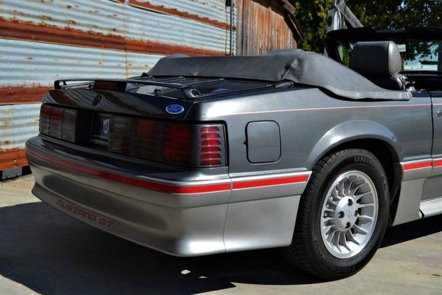 1989 Ford Mustang GT Convertible 2-Door - photo 11