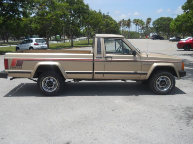 1989 Jeep Comanche Pioneer - photo 3