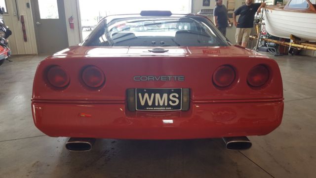 1989 Chevrolet Corvette Base Hatchback 2-Door - photo 7