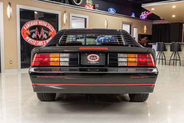 1990 Chevrolet Camaro IROC Z28 - photo 13
