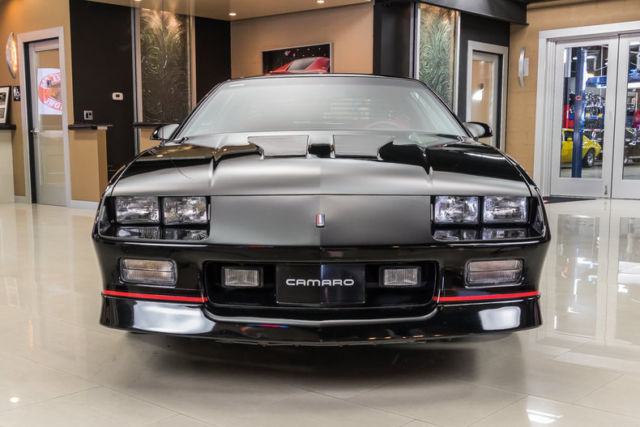 1990 Chevrolet Camaro IROC Z28 - photo 6