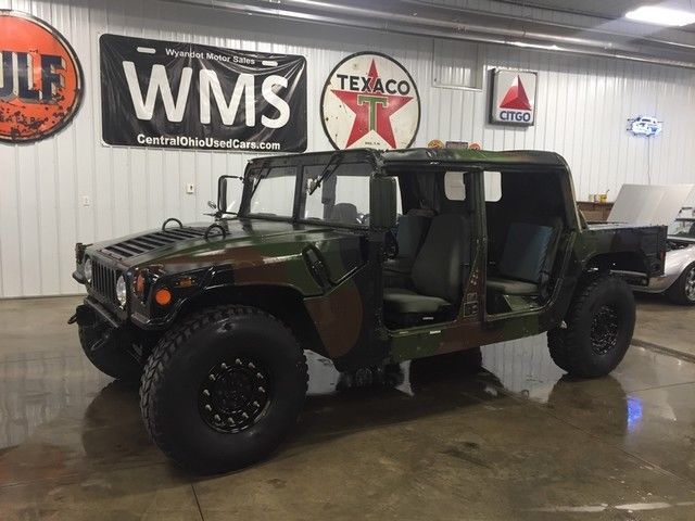 90 AM General Humvee Green Military Edition 4 Door Truck Army Police SUV Vehicle 1980 Hummer H1 Military Edition