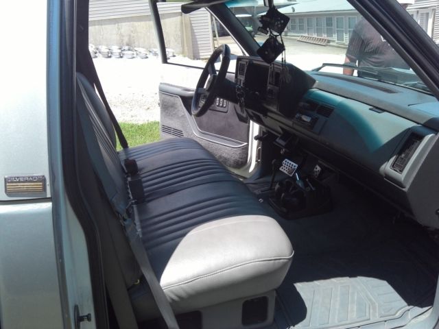1990 Chevrolet C/K Pickup 1500 - photo 11