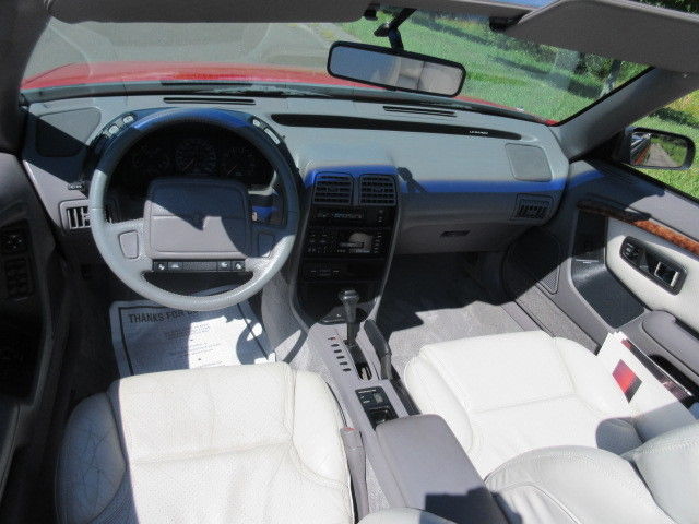 1990 Chrysler LeBaron - photo 2