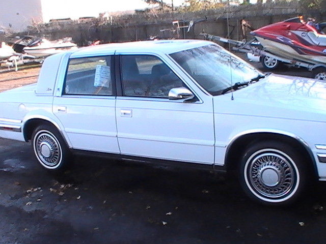 1990 Chrysler New Yorker - photo 3