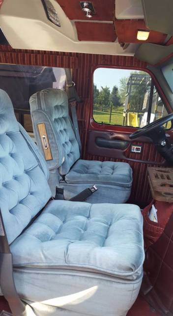 1990 Ford Club Wagon - photo 10