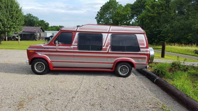 1990 Ford Club Wagon