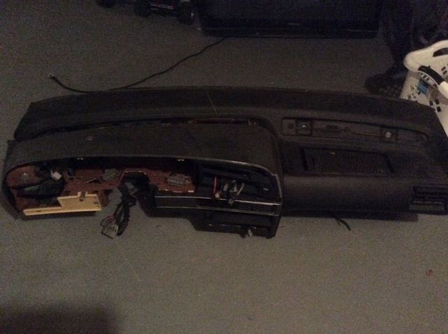 1990 Ford Thunderbird - photo 10