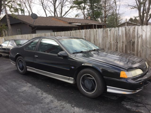 1990 Ford Thunderbird - photo 2